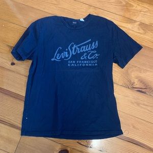 Levi’s t shirt